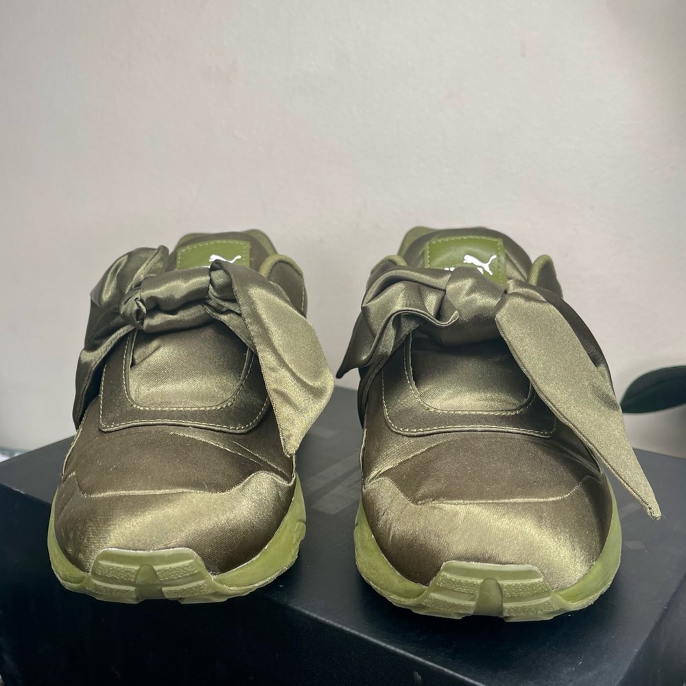 Puma x Fenty By Rihanna Bow Sneaker Olive Branch - Picture 6 of 14